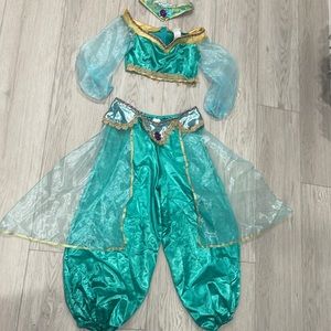 Disney princess jazmin costume adult size small